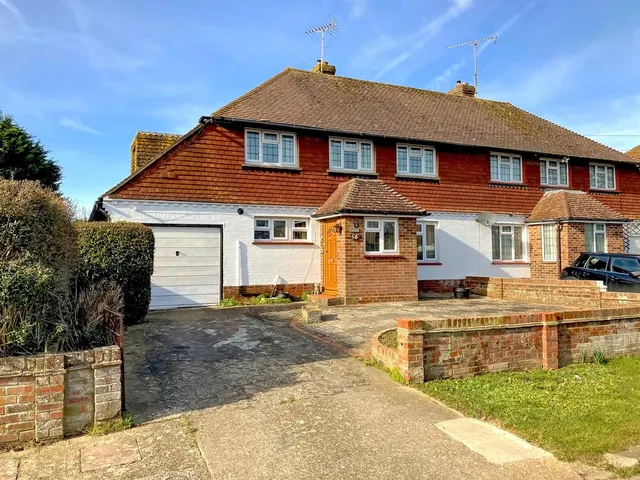 St. Marys Close, Littlehampton, photo 1
