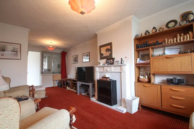 Photo 2 — Swale Road, Dartford
