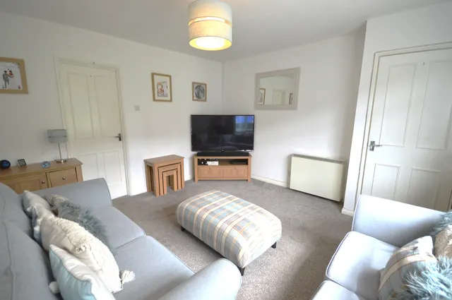 Photo 3 — Blanchard Close, Leominster, Herefordshire, HR6 8SH