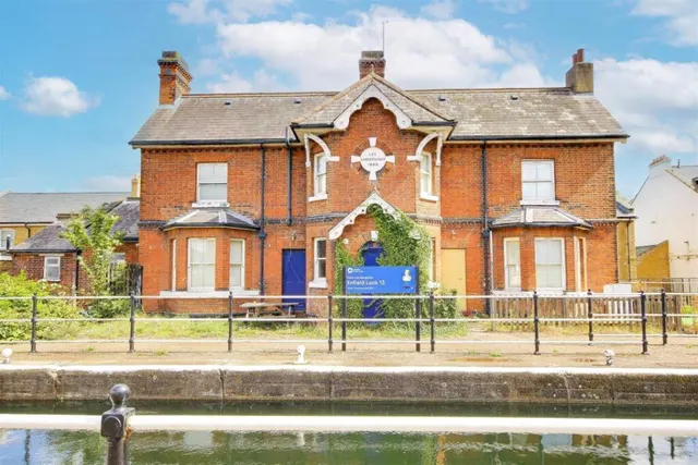 Enfield Lock, Enfield, EN3, photo 1