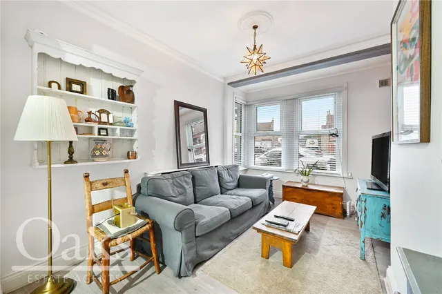Ingatestone Road, South Norwood, SE25, photo 2