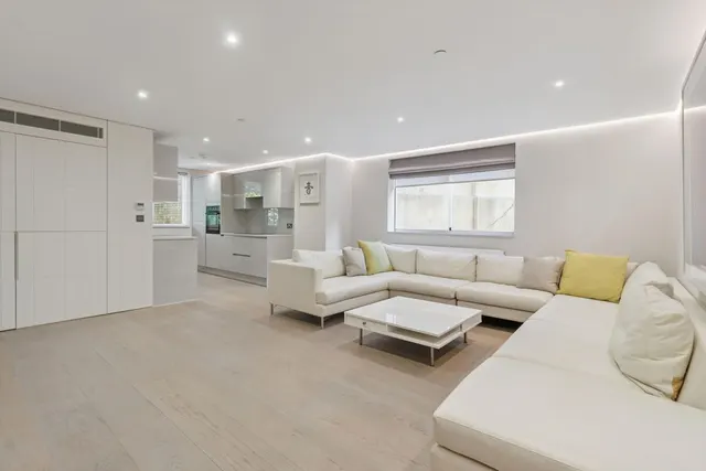 Kinnerton Street, London, SW1X, photo 1