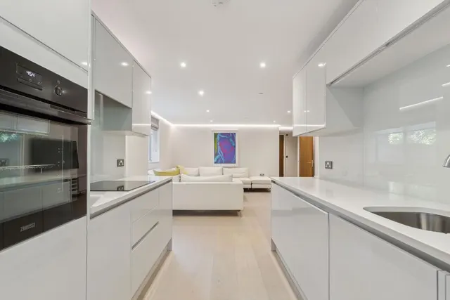 Kinnerton Street, London, SW1X, photo 2