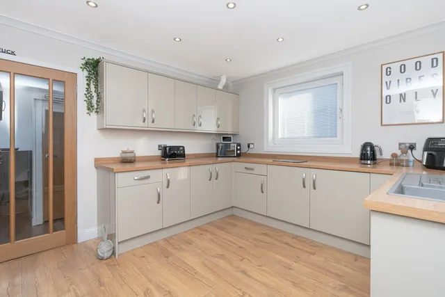 Glenfield Road, Cowdenbeath, KY4, photo 3