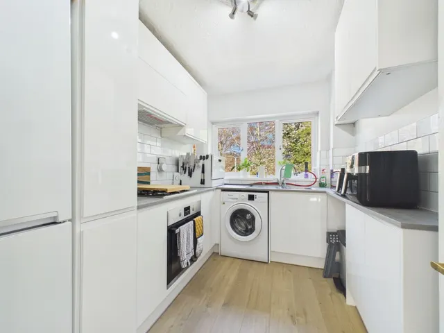 Armour Hill, Tilehurst, RG31, photo 3
