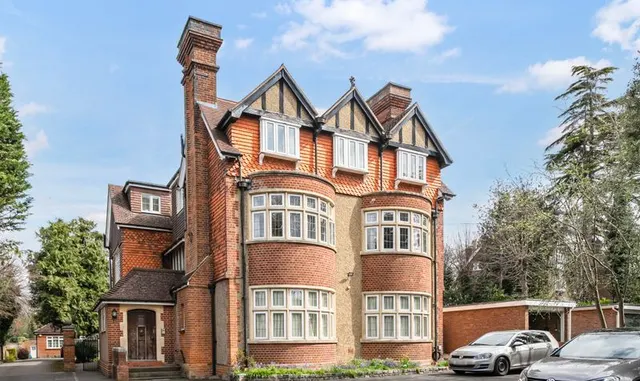 College Road, Epsom, KT17, photo 1