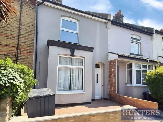 Beresford Road, Gillingham, photo 1