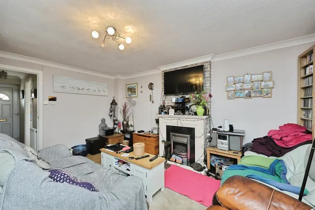 Photo 3 — Montagu Close, Swaffham