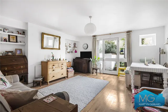 Camden Road, Camden, NW1, photo 1
