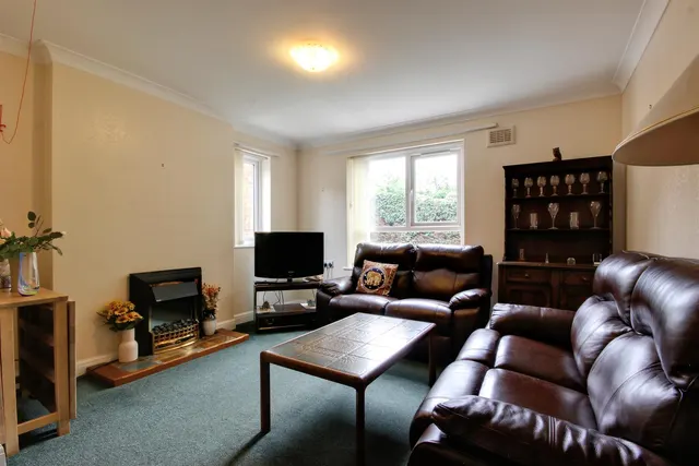 Photo 2 — Applegarth Mews, Crescent Street, Cottingham