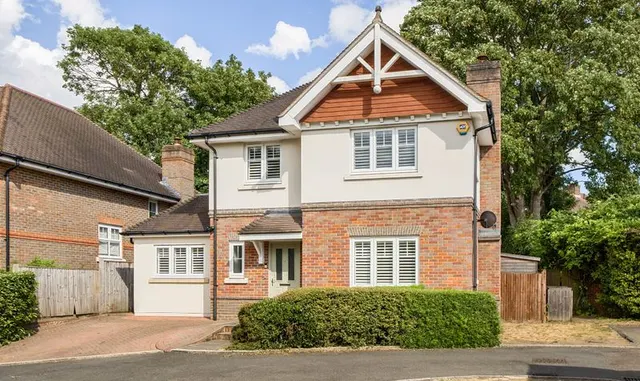 Warren Farm Close, Epsom, KT17, photo 1