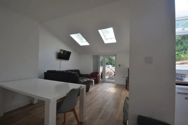 Albion Road, Fallowfield, M14, photo 1