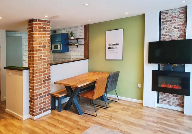 Beckhampton Street, Swindon, SN1, photo 1