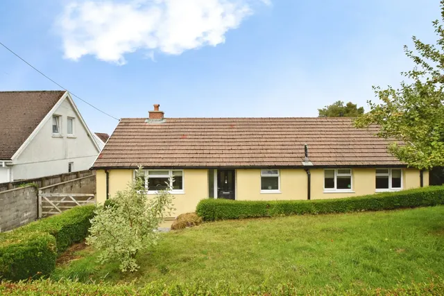 Bodfuan LLANELLI, SA14, photo 1