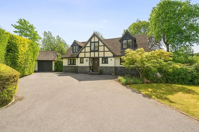 Hurstwood, Ascot, SL5, photo 1