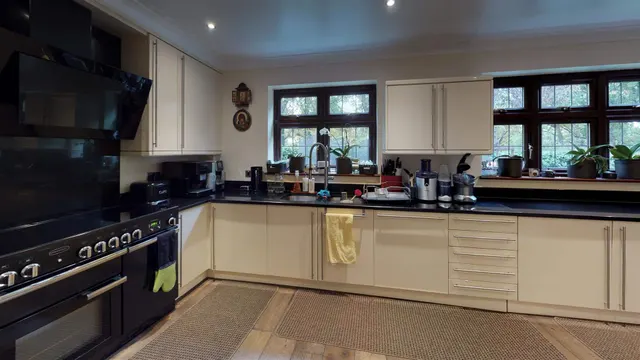 Photo 3 — The Lindens, Loughton