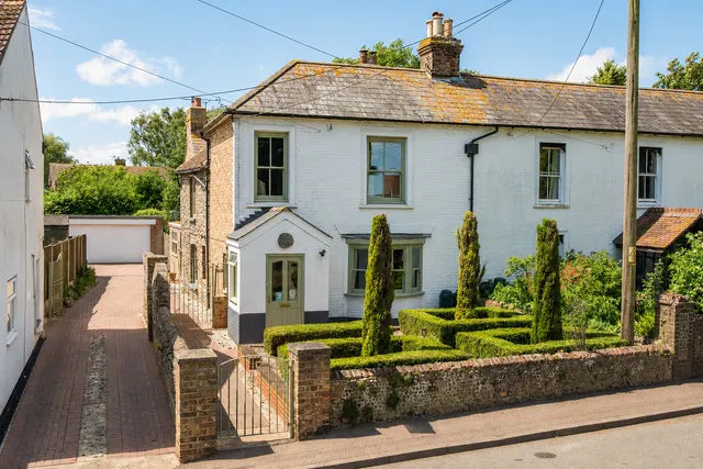 Tothill Street, Minster, photo 1