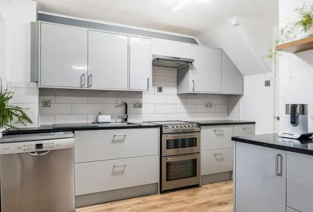 Newnham Place, Patchway, BS34, photo 3