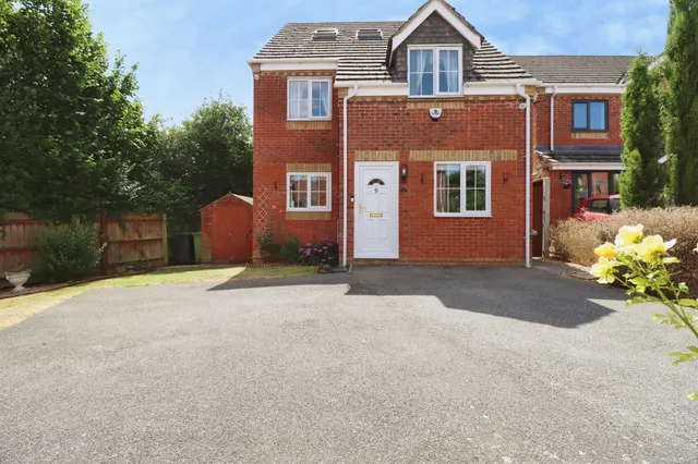 Leighton Close, Wellingborough, photo 1