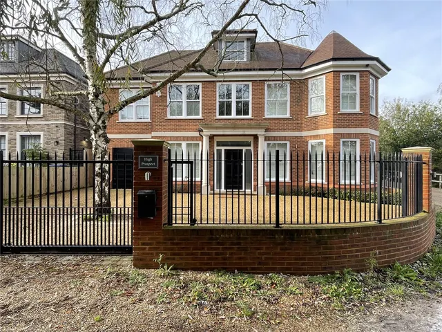 Arkley Drive, Arkley, Hertfordshire, EN5 3LN, photo 1