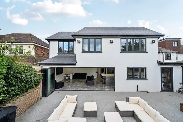 St. Martins Drive, Dartford, DA4, photo 1