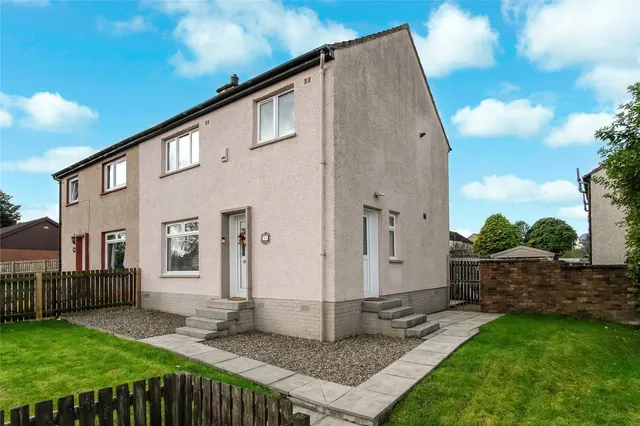 Warout Brae, Glenrothes, KY7, photo 1