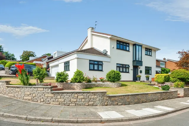 Glenville Close, Liverpool, L25, photo 2