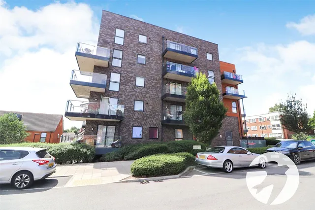 Dell View Road, Erith, DA8, photo 1