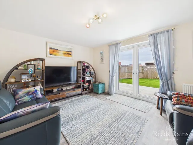Photo 2 — Grassland Drive, Bridlington, East Riding of Yorkshire, YO15