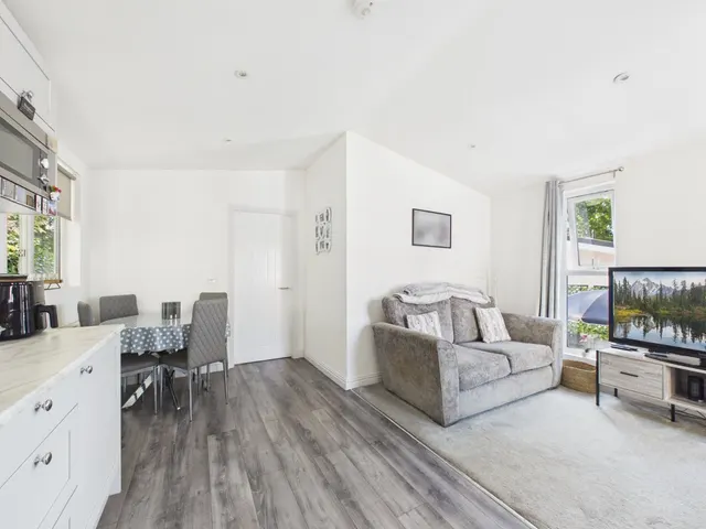 Manor Court, Biggleswade, SG18, photo 3