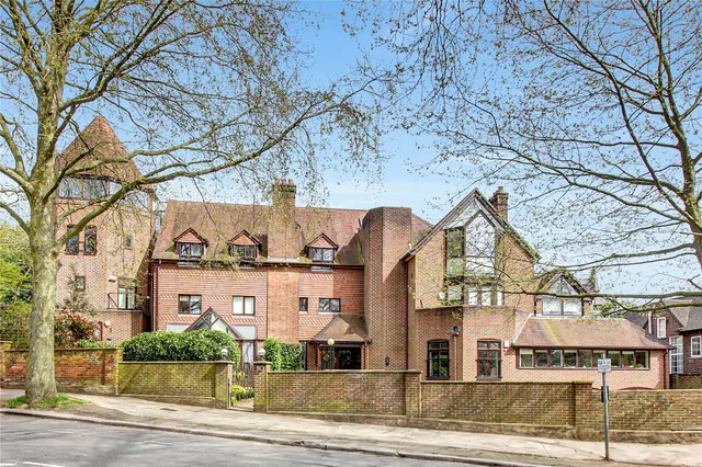 Fitzjohns Avenue, Hampstead, London, NW3 5LS, photo 1
