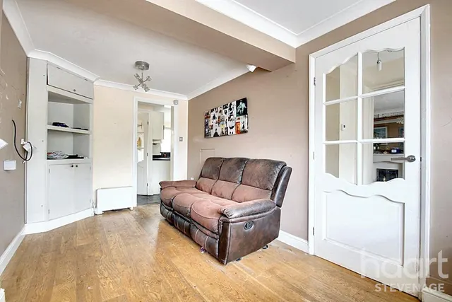 The Lawns, Stevenage, SG2, photo 3