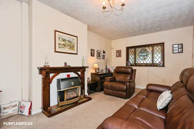 Lingfield Crescent, Wigan, WN6, photo 3