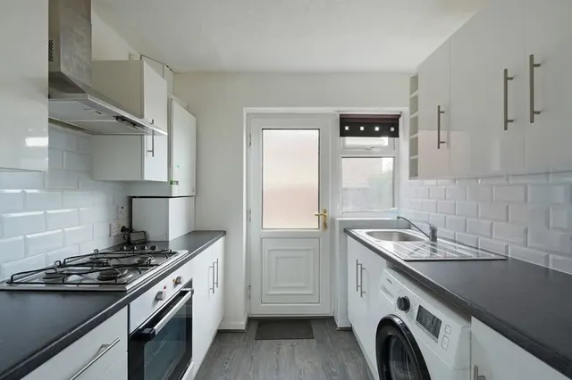 Photo 3 — Standon Drive, Wincobank, Sheffield S9