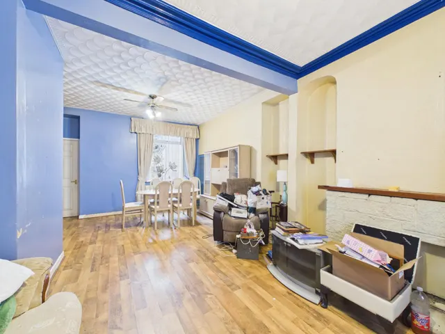 Commercial Street, Caerphilly, CF83, photo 3