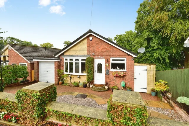 Delamere Grove, Newcastle, Staffordshire, ST5, photo 1