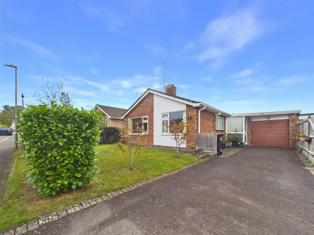Rectory Meadow, Chinnor, OX39, photo 1