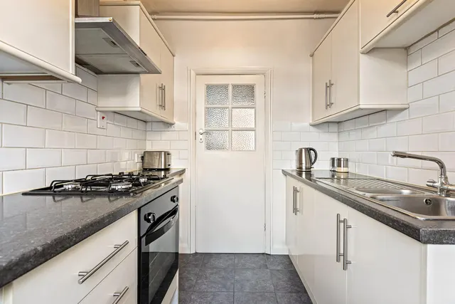 Knighton Park Road, Stoneygate, LE2, photo 3
