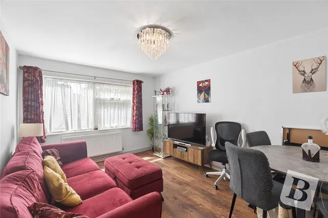 Photo 2 — Neale Court, Upminster Road, Hornchurch, RM11