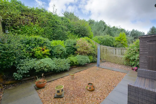 Photo 2 — 27 Craig Drive, Doonfoot, KA7 4GY