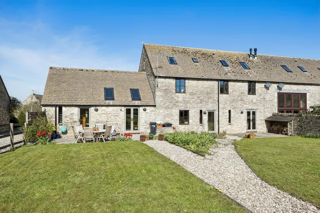 The Camp, Stroud, GL6, photo 1