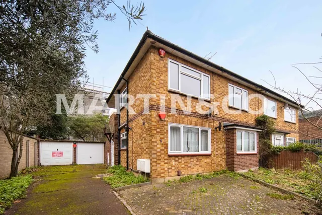 Tavistock Road, South Woodford, photo 1