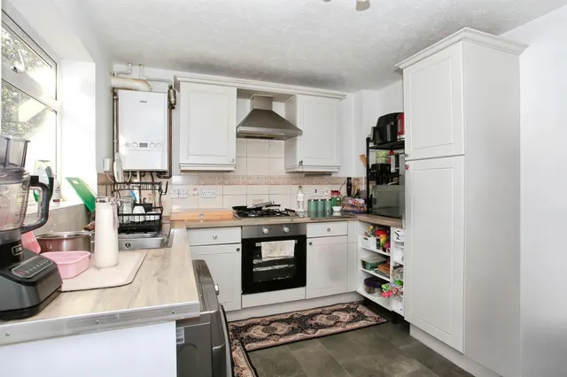 Fairchild Way, Peterborough, PE1, photo 3