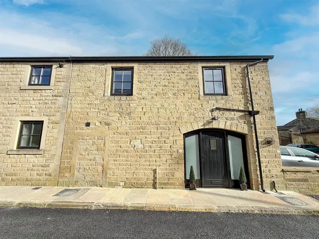 Greengate, Silsden, BD20 9LA, photo 1