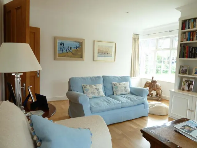 Photo 3 — West Farm Avenue, Ashtead, Surrey, KT21 2JY