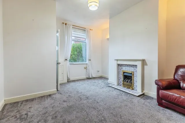Walmsley Street, Tottington, BL8, photo 2