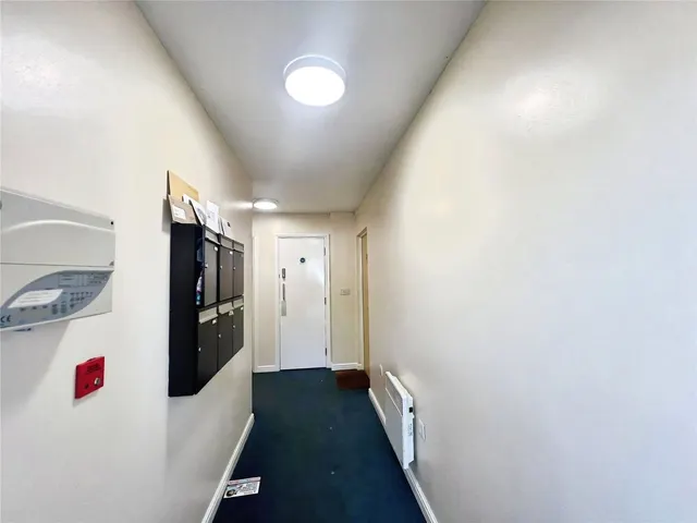 Deans Gate, Willenhall, WV13, photo 3