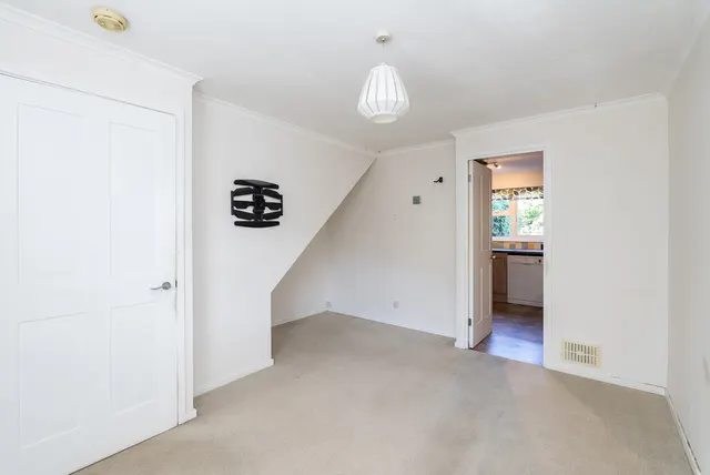 Leith View, North Holmwood, RH5, photo 3