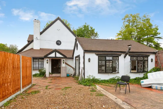 5 bedroom house, Billet Lane, Slough, SL3