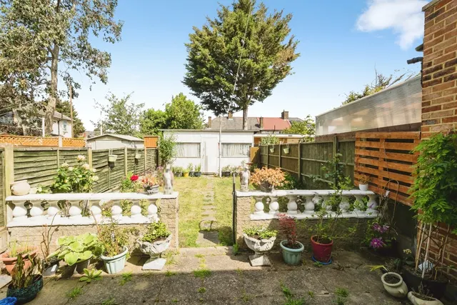 Photo 2 — Woodward Road, DAGENHAM, ESSEX, RM9